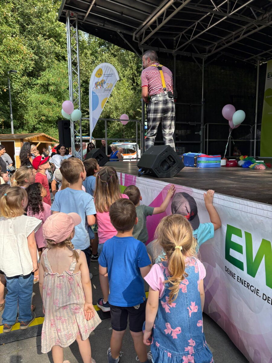 Clown Benni auf der Bühne beim BIGnick