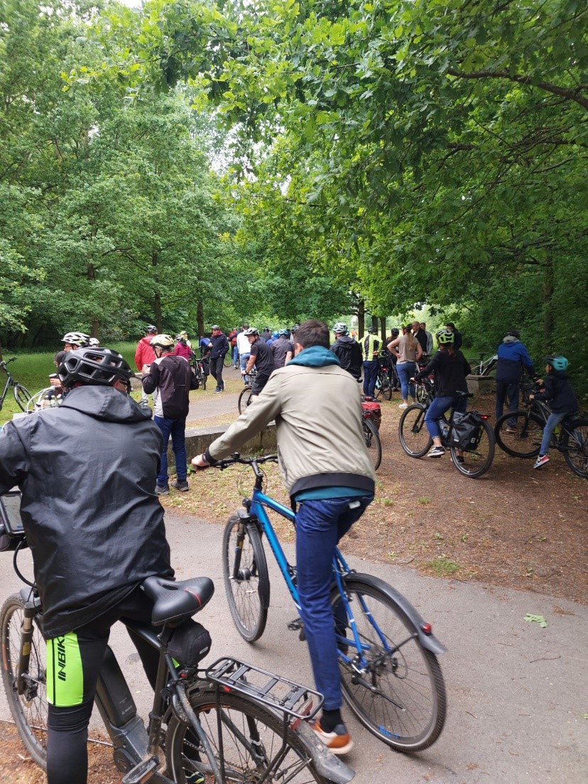 Viele Teilnehmende beim Radwandertag.