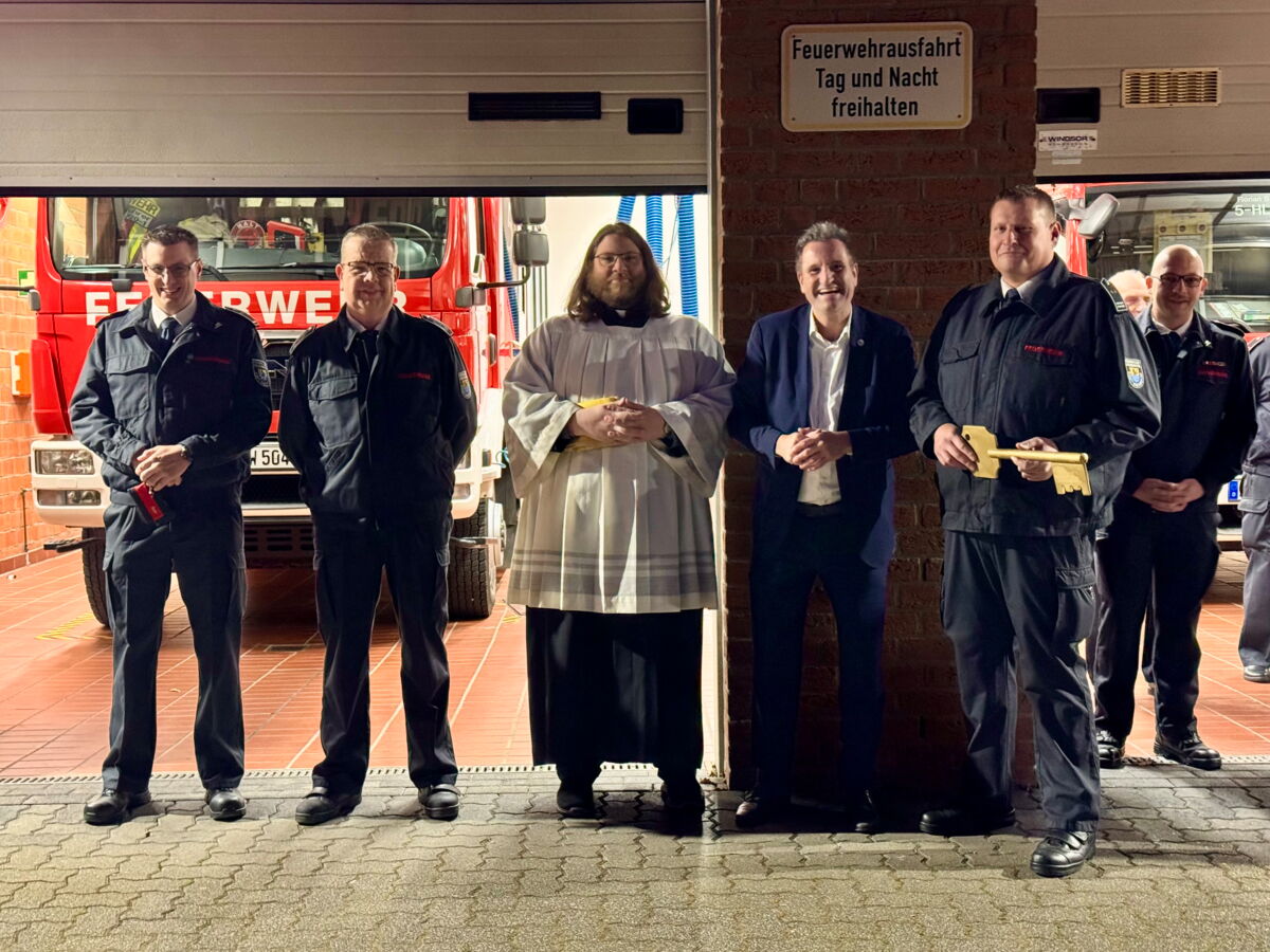 Einsegnung des Feuerwehrgerätehauses in Loverich