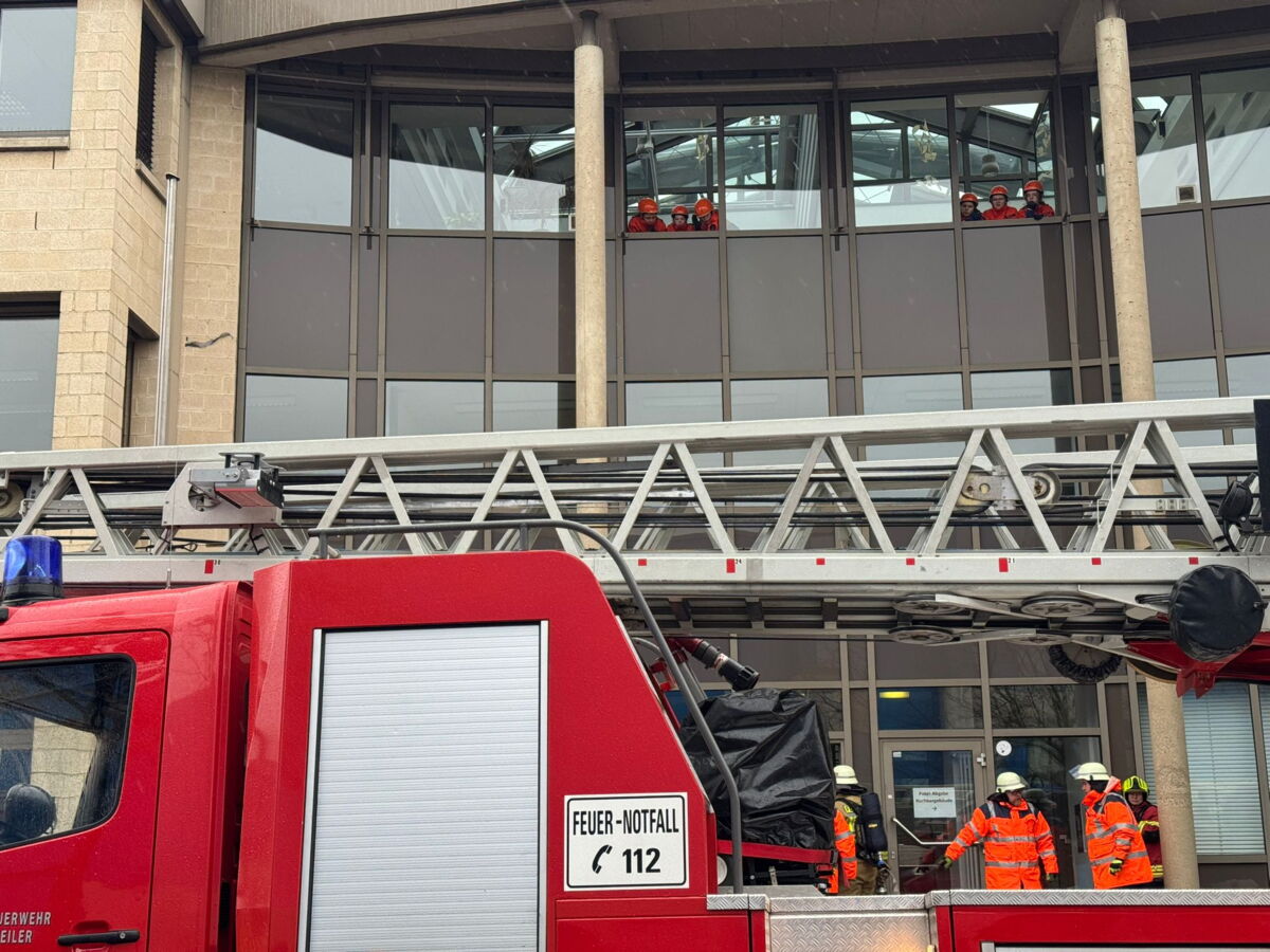 Jahreshauptübung 2025 der Freiwilligen Feuerwehr Baesweiler