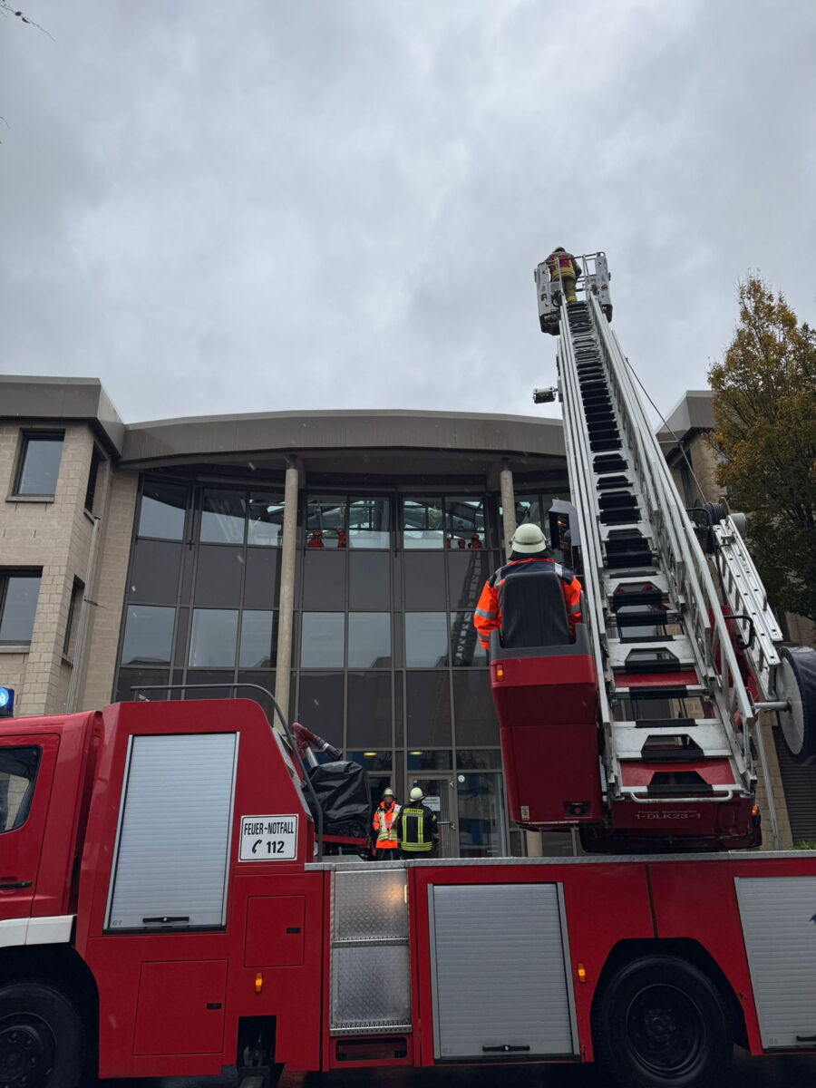 Jahreshauptübung 2025 der Freiwilligen Feuerwehr Baesweiler