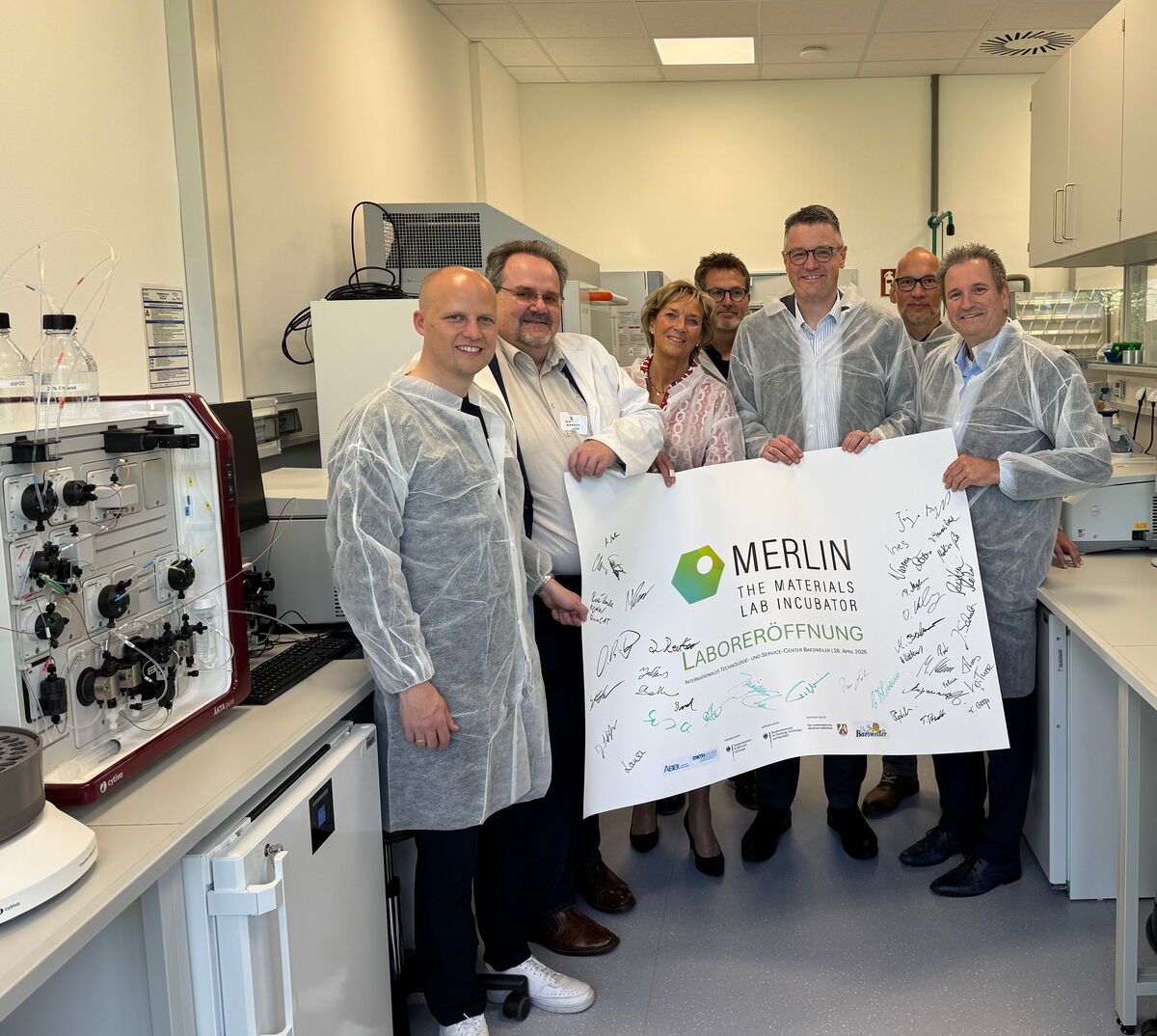 Einweihung Labor Merlin_Gruppenfoto